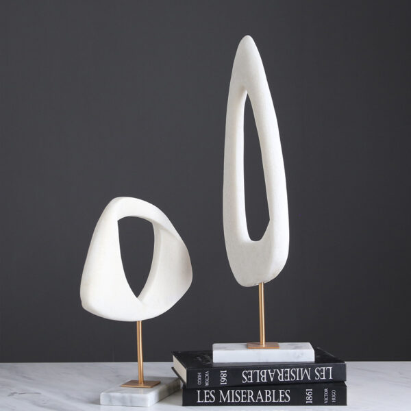 Hodge Sculpture - Image 3